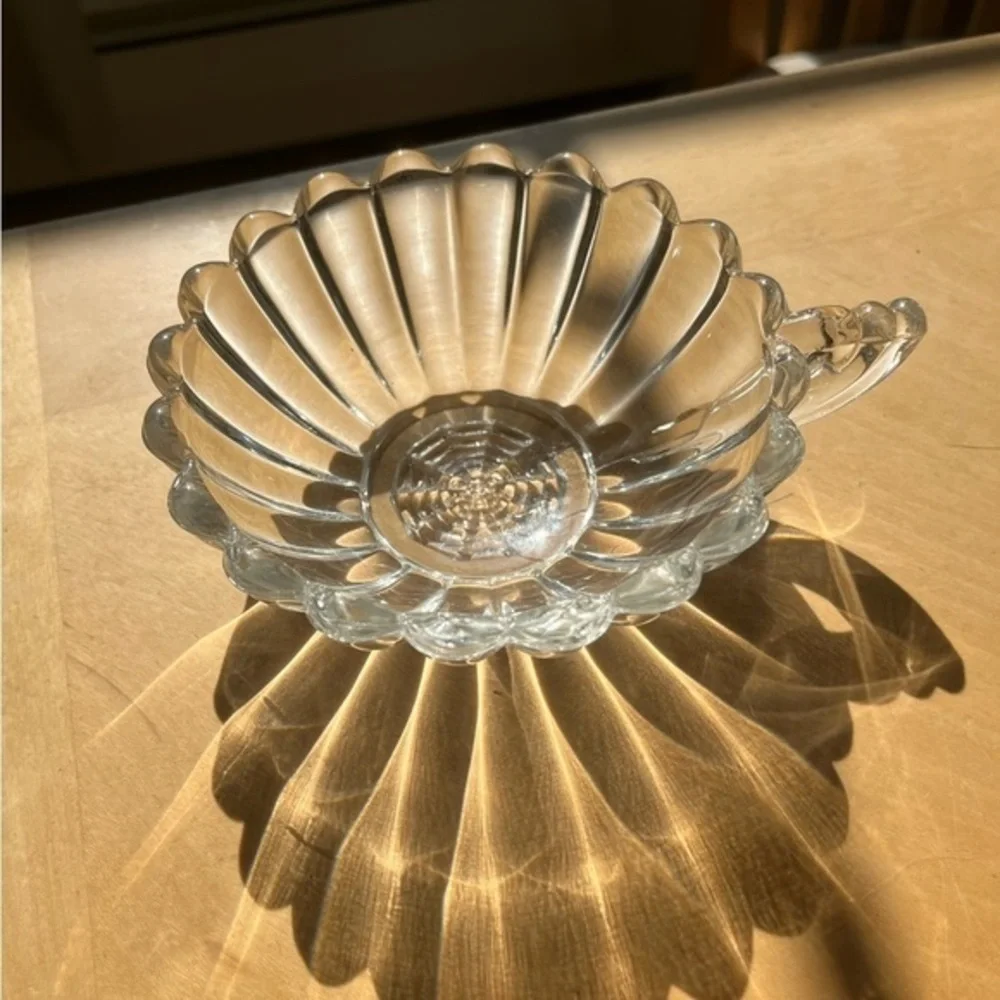 Vintage Manganese UV Reactive Glass Single Handle Bowl Dish